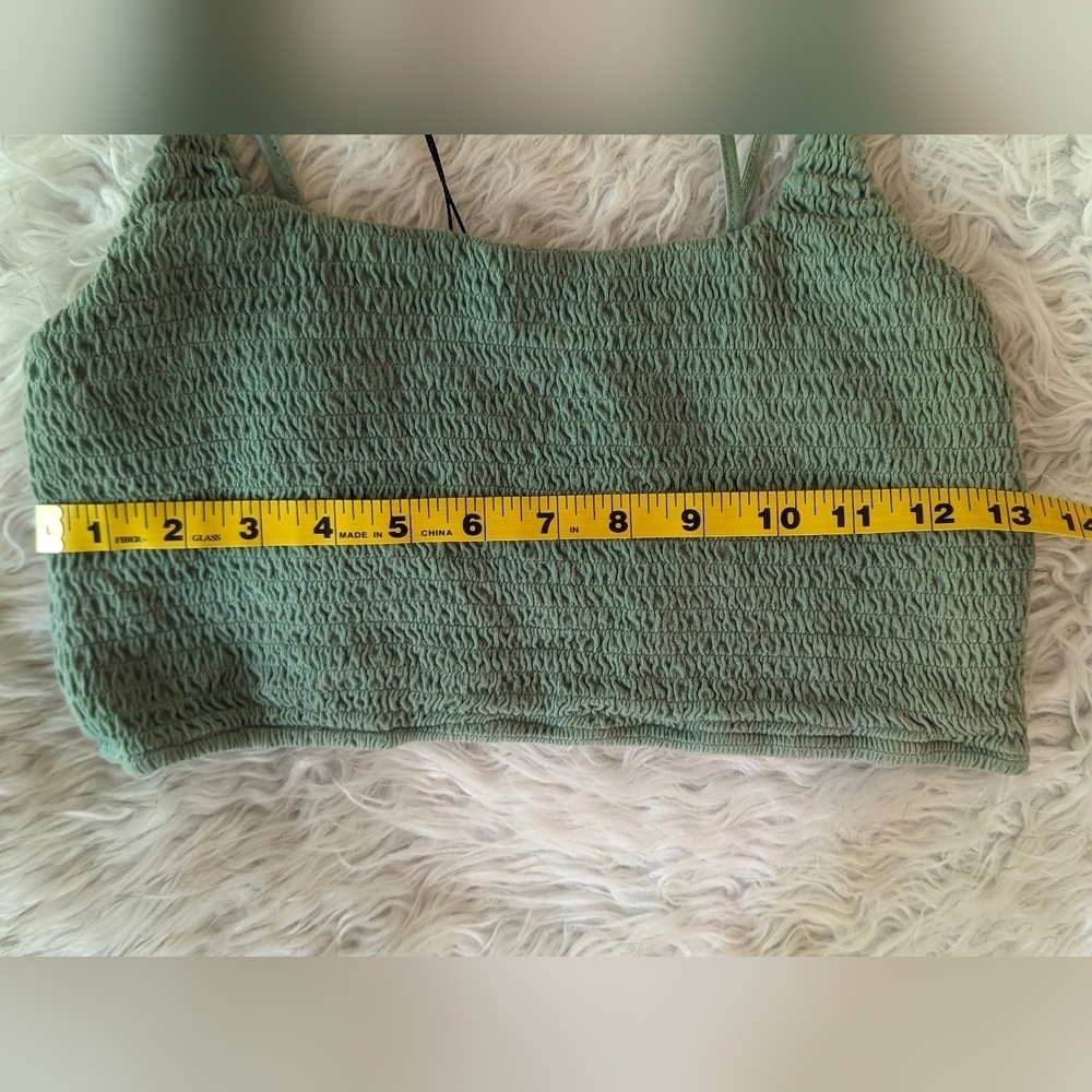 NWT Mustard Seed Cropped Smocked Top Size Large Green/Women - Picture 16 of 16